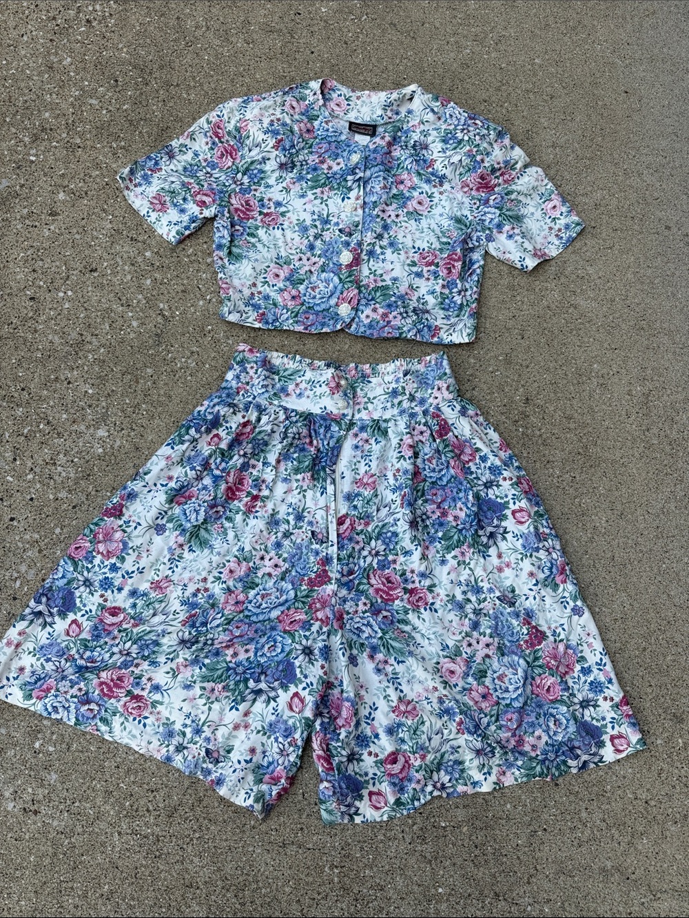 Vintage 90s Marilyn Floral Two Piece Short Set Size S/M